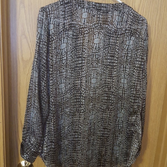 Top - Picture 2 of 2